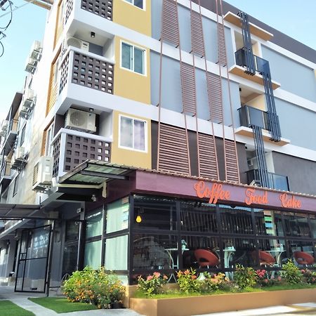 Rinrada Place Hotel 乌汶 外观 照片