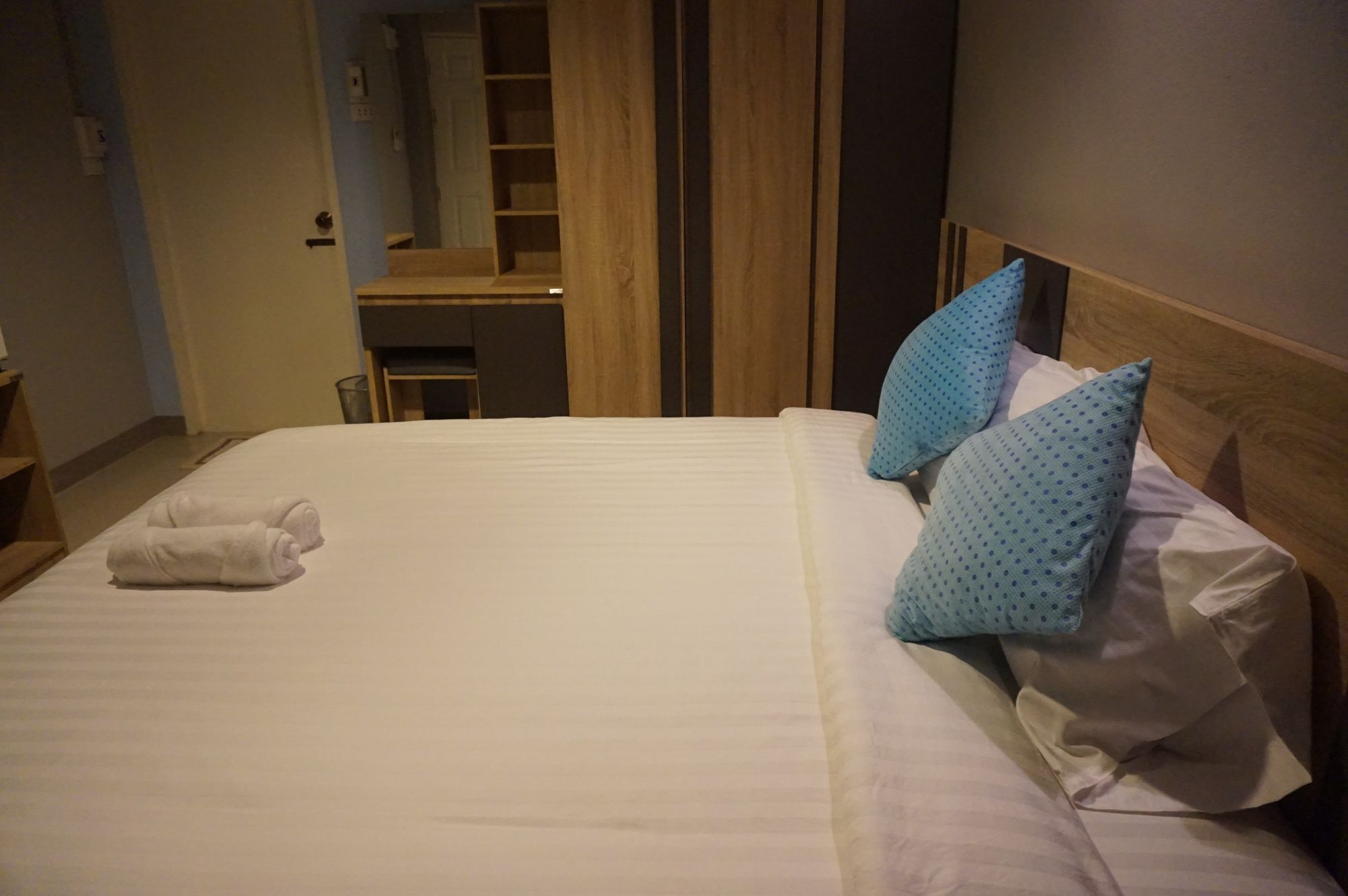 Rinrada Place Hotel 乌汶 外观 照片