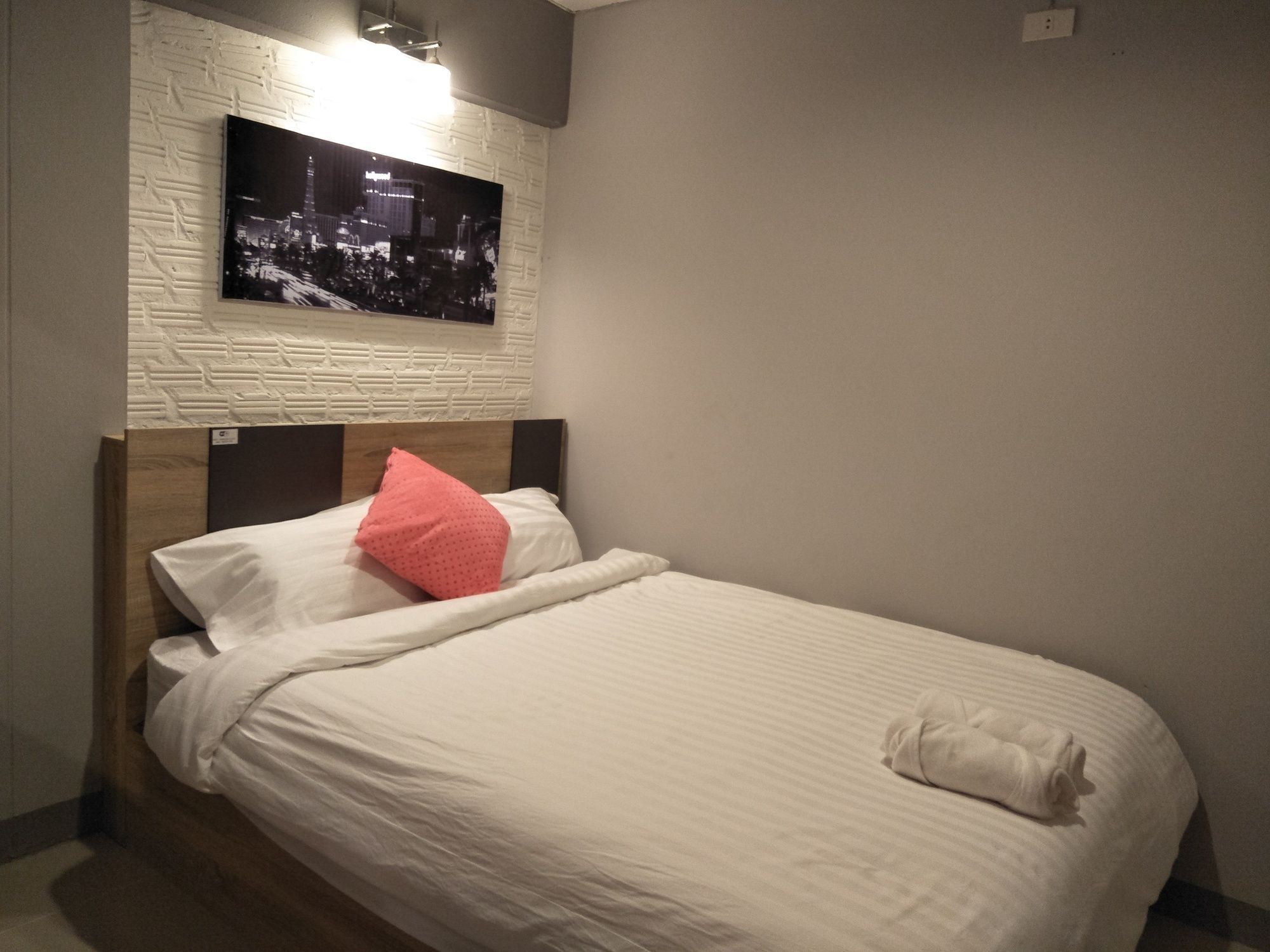 Rinrada Place Hotel 乌汶 外观 照片