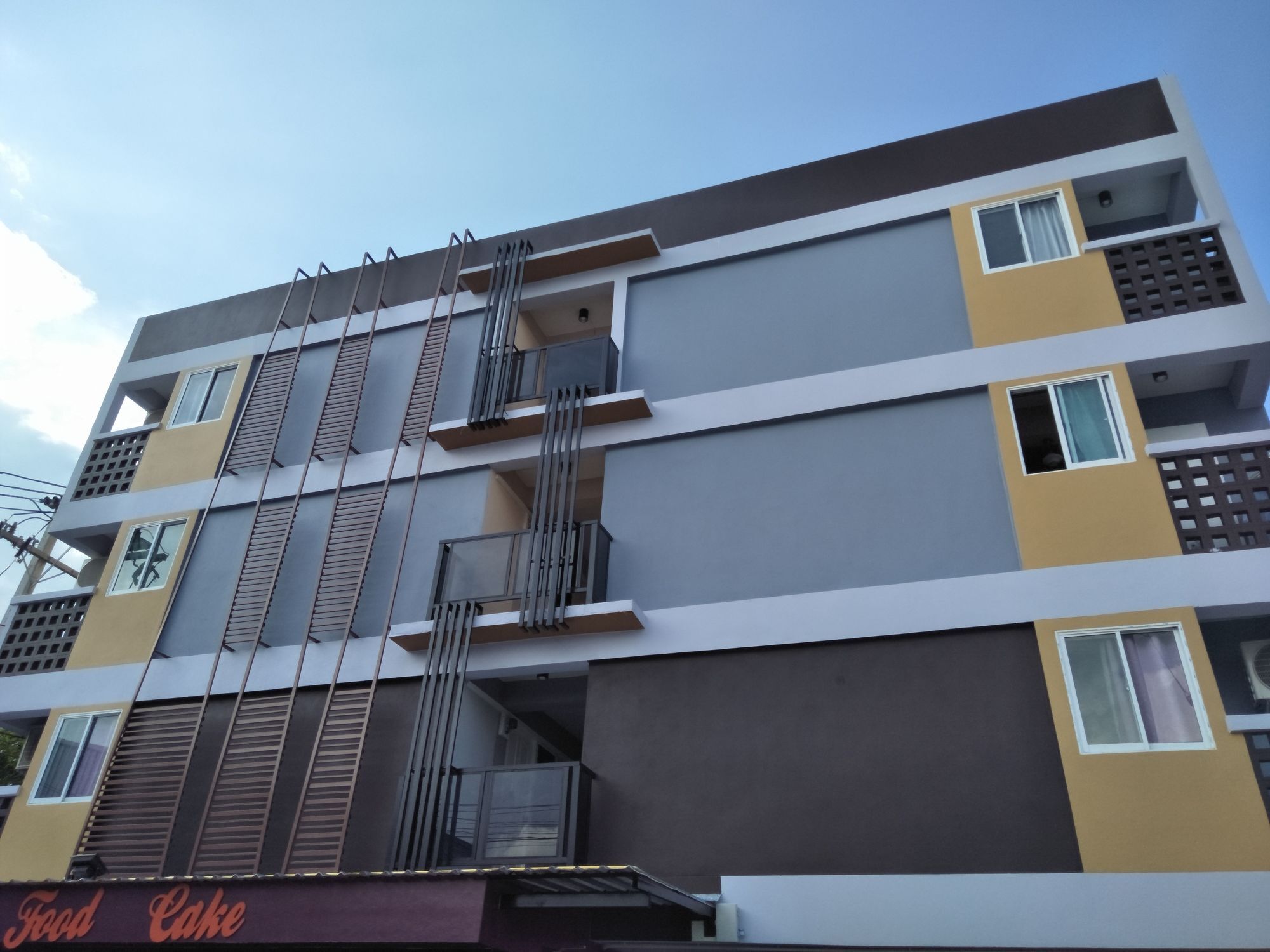 Rinrada Place Hotel 乌汶 外观 照片